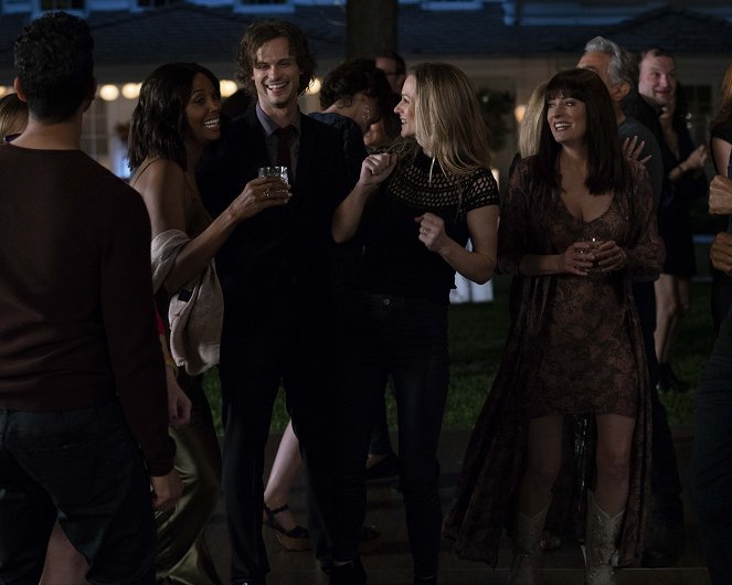 Criminal Minds - And in the End - Photos - Aisha Tyler, Matthew Gray Gubler, A.J. Cook, Paget Brewster