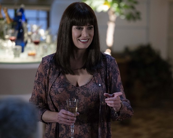 Mentes Criminosas - And in the End - Do filme - Paget Brewster
