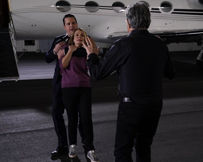 Criminal Minds - And in the End - Photos - Michael Mosley, Gail O'Grady