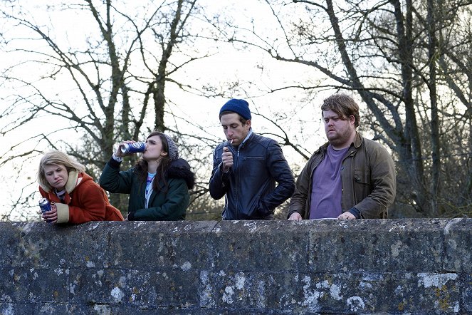 Wasted - Episode 1 - Photos - Rose Reynolds, Gwyneth Keyworth, Dylan Edwards, Danny Kirrane