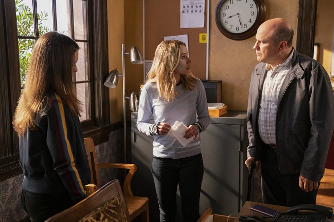Veronica Mars - Years, Continents, Bloodshed - Filmfotos - Kristen Bell, Enrico Colantoni