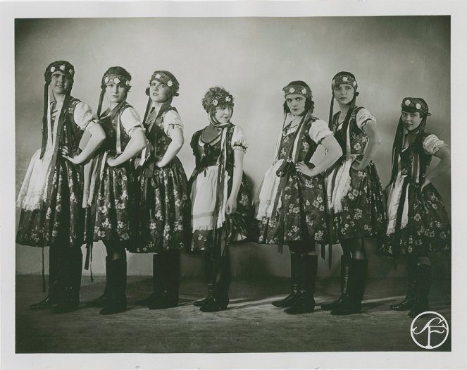Gyurkovicsin tytöt - Kuvat elokuvasta - Betty Balfour