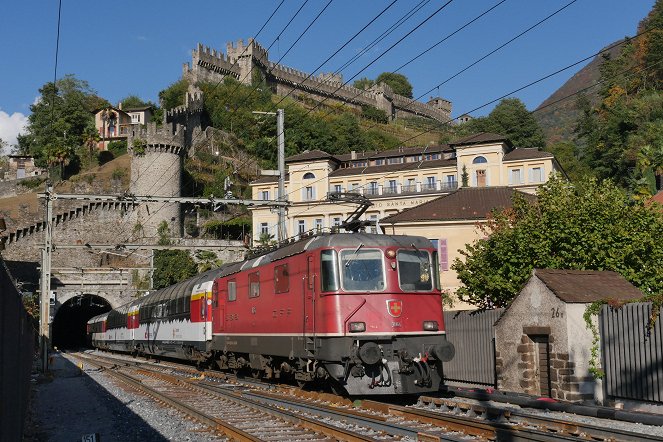 Traumhafte Bahnstrecken der Schweiz - Im Gotthard Panorama Express vom Vierwaldstättersee ins Tessin - De la película