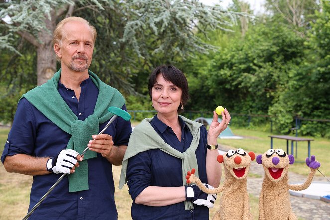 Ein Fall für die Erdmännchen - Season 4 - Der verzauberte Minigolfplatz - Filmfotók - Jochen Horst, Ute Willing