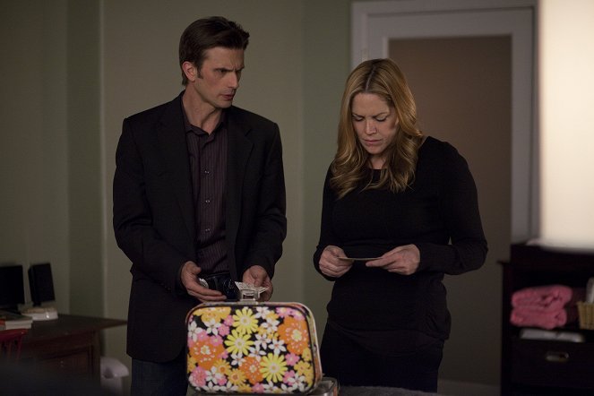 In Plain Sight - Season 5 - All's Well That Ends - Photos - Frederick Weller, Mary McCormack