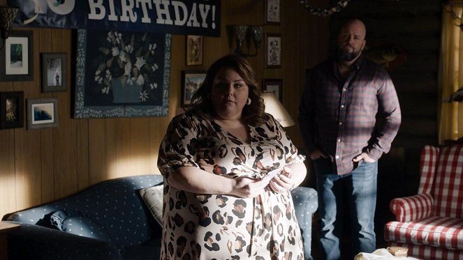 This Is Us - Forty: Part One - Photos - Chrissy Metz, Chris Sullivan