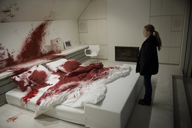 The Killing - Season 4 - Blood in the Water - Photos - Mireille Enos