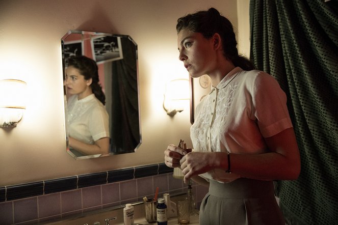 Mob City - Red Light - Filmfotók - Alexa Davalos