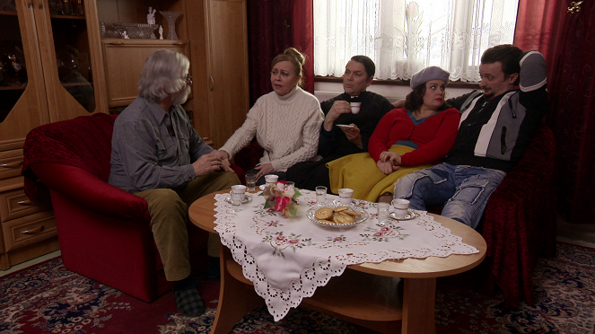 Horná Dolná - Únos - De la película - Marta Sládečková, Marek Majeský, Petra Polnišová, Dano Heriban