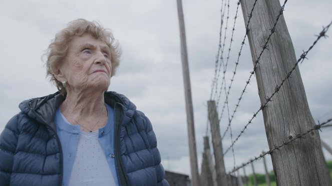 Cheating Hitler: Surviving the Holocaust - Filmfotók