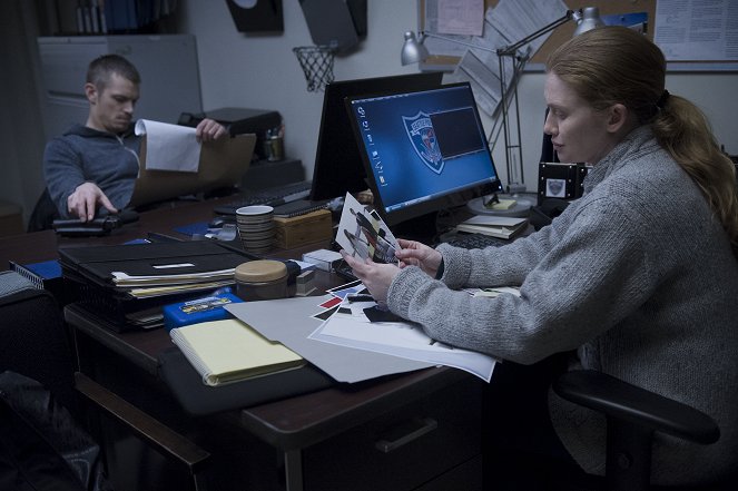 The Killing - Unraveling - Film - Mireille Enos