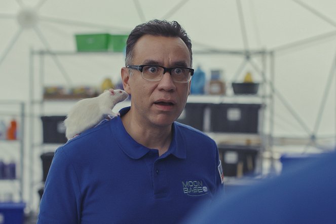 Moonbase 8 - Rats - Kuvat elokuvasta - Fred Armisen