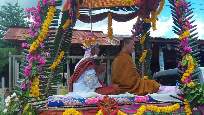 Enquête d’ailleurs - Bangkok : Le bouddhisme à deux visages - Kuvat elokuvasta