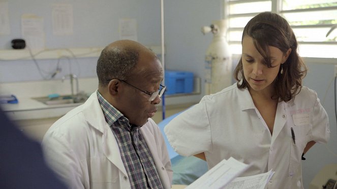 Médecines d'ailleurs - Season 3 - Guyane – Médecine tropicale sur le Maroni - De la película