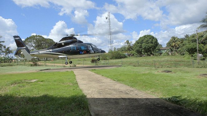 Médecines d'ailleurs - Season 3 - Guyane – Médecine tropicale sur le Maroni - Filmfotók