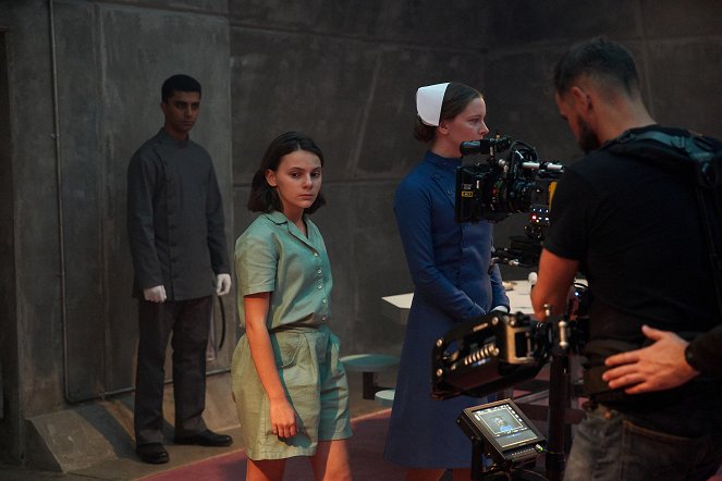 His Dark Materials : À la croisée des mondes - Démons en cage - Tournage - Dafne Keen, Morfydd Clark