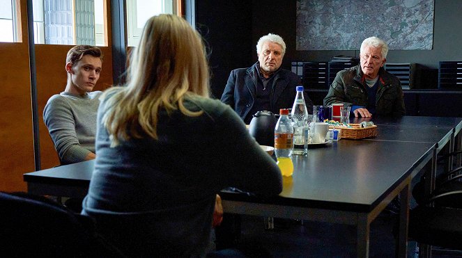 Tatort - In der Familie (1) - De la película - Rick Okon, Udo Wachtveitl, Miroslav Nemec
