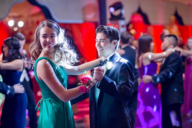 The Real O'Neals - The Real Prom - Film - Noah Galvin