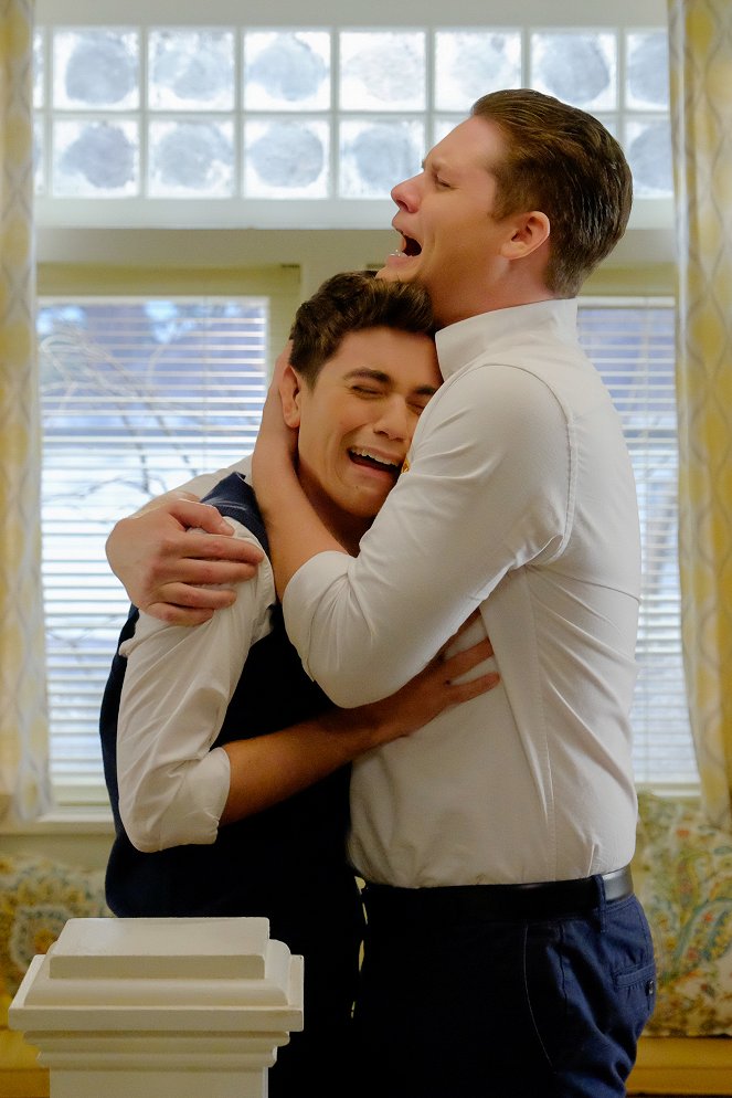 The Real O'Neals - The Real Match - Film - Noah Galvin, Matt Shively