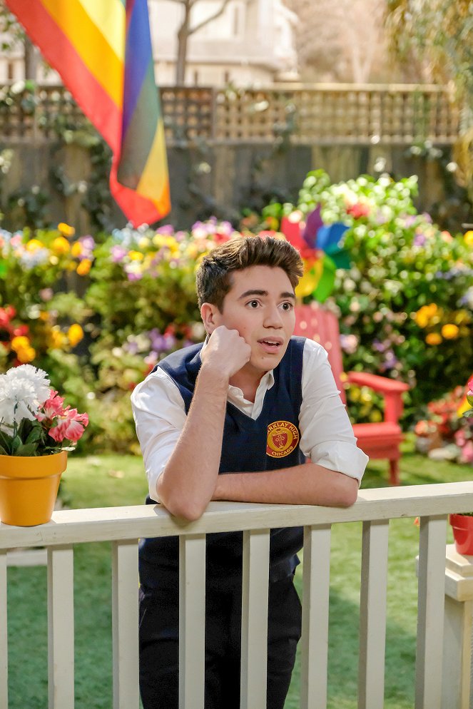 The Real O'Neals - Season 2 - The Real Acceptance - Filmfotók - Noah Galvin