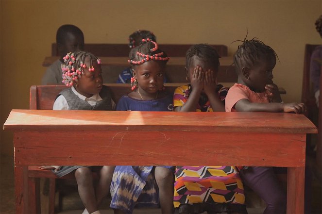 Po jedné stopě - Hliněnými cestami přes dvě Guineje - Filmfotók