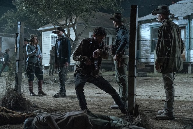 Fear The Walking Dead - The Key - Kuvat elokuvasta - Colby Minifie, Garret Dillahunt