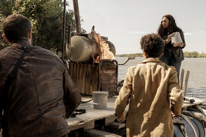 The Walking Dead: Mi vagyunk a világvége - Season 1 - Őrült a vízen túl - Filmfotók - Aliyah Royale