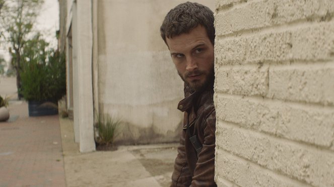 The Walking Dead: Mi vagyunk a világvége - Season 1 - Árnyjáték - Filmfotók - Nico Tortorella