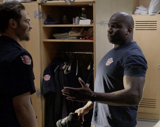 Station 19 - Season 4 - Aus den Fugen - Filmfotos - Grey Damon, Okieriete Onaodowan