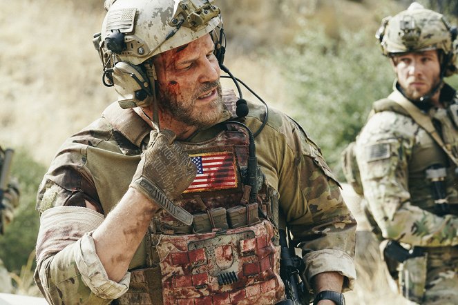 SEAL Team - Season 4 - Auf sich allein gestellt - Filmfotos - David Boreanaz