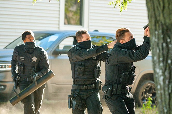 Policie Chicago - Série 8 - Fighting Ghosts - Z filmu