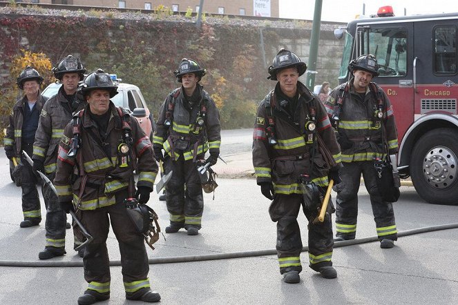 Chicago Fire - Season 9 - Rattle Second City - Photos