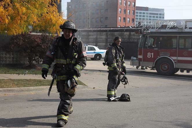 Chicago Fire - Season 9 - Wstrząśnięte miasto - Z filmu - Taylor Kinney
