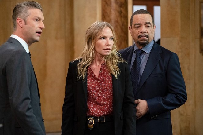 Law & Order: Special Victims Unit - Season 22 - Guardians and Gladiators - Photos - Peter Scanavino, Kelli Giddish, Ice-T