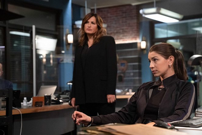 Law & Order: Special Victims Unit - Guardians and Gladiators - Photos