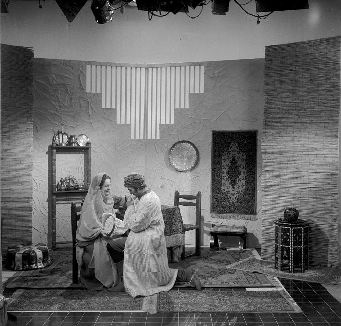 Pohádky z tisíce a jedné noci - Alladinova kouzelná lampa - Filmfotók - Blanka Waleská, Jan Přeučil