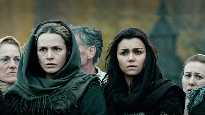 Holodomor - Bittere Ernte - Filmfotos - Lucy Brown, Samantha Barks