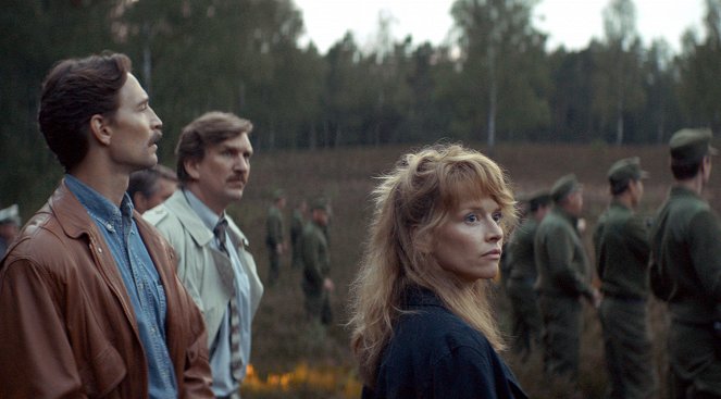 Temný les - Z filmu - August Wittgenstein, Karoline Schuch