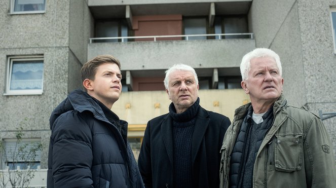 Tatort - In der Familie (2) - De filmes - Ferdinand Hofer, Udo Wachtveitl, Miroslav Nemec