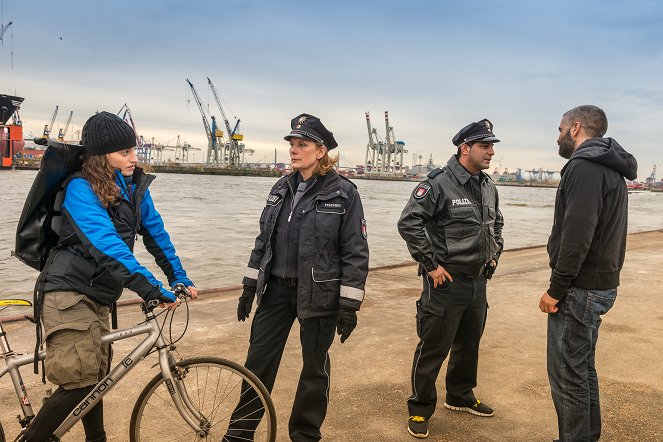 Hamburg Dockland - Season 9 - Verfluchte Liebe - Film