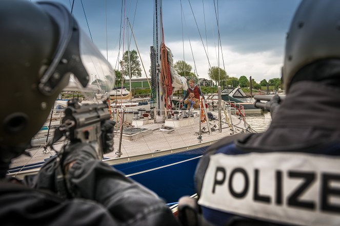 Polícia Hamburg - Scheißtag - Z filmu