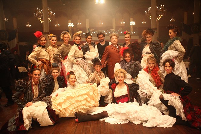 Mystère au Moulin Rouge - Werbefoto