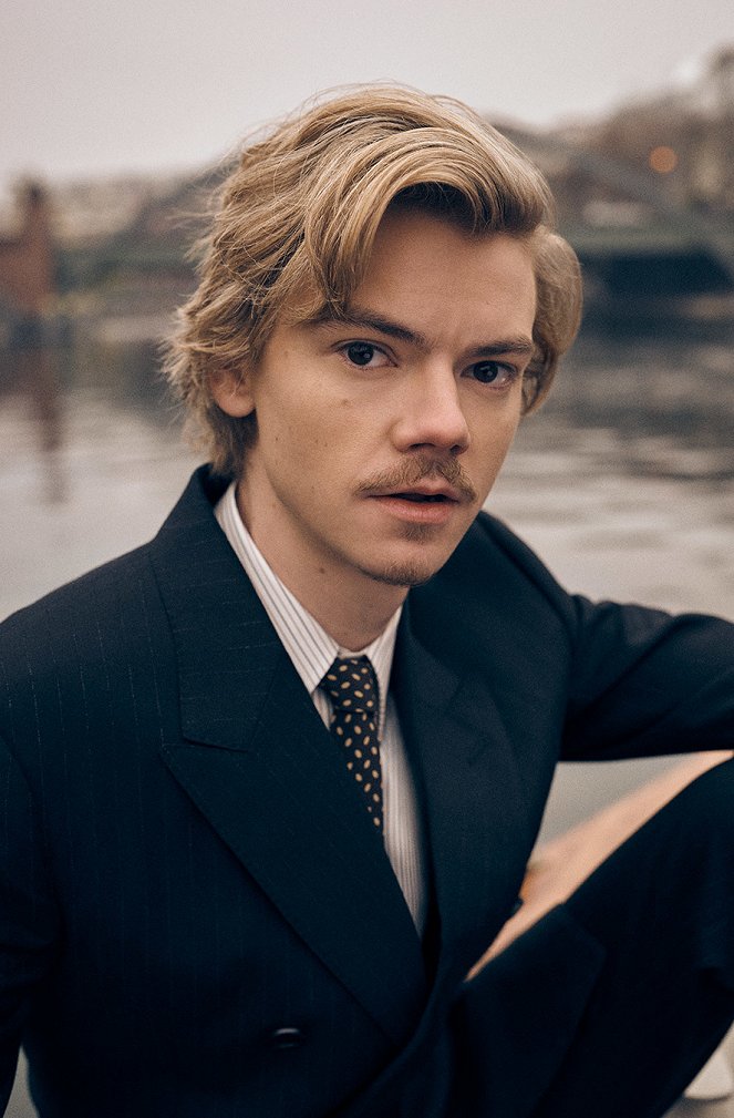 The Queen's Gambit - Promo - Thomas Brodie-Sangster
