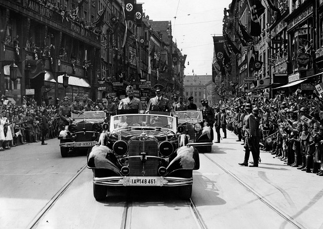 World War II: Race To Victory - Van film