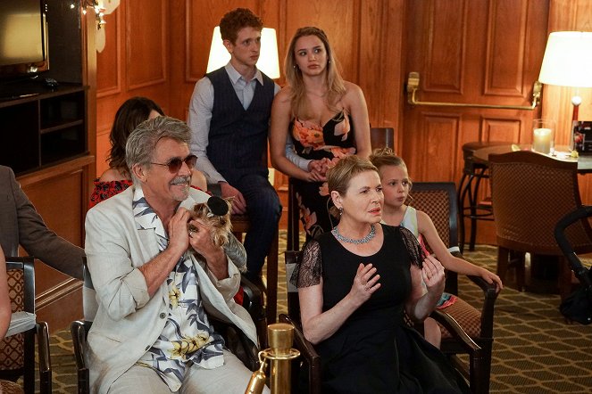 Life in Pieces - Poison / Feu / Tétons / L'Univers - Film - James Brolin, Niall Cunningham, Hunter King, Dianne Wiest, Giselle Eisenberg