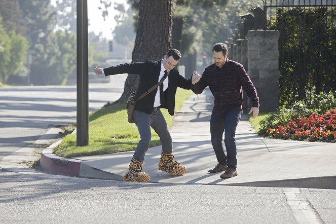 Life in Pieces - Therapy Cheating Shoes Movie - Photos - Colin Hanks, Thomas Sadoski