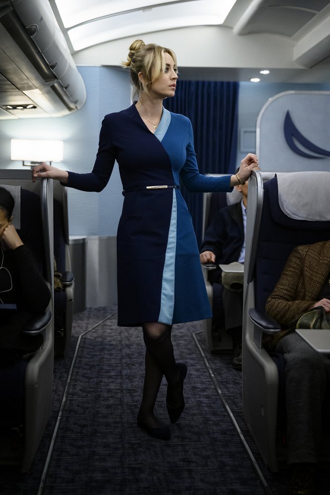 The Flight Attendant - In Case of Emergency - De la película - Kaley Cuoco