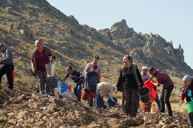 An Anatolian Tale - O Ağaç Yeşerecek Bir Gün! - Photos