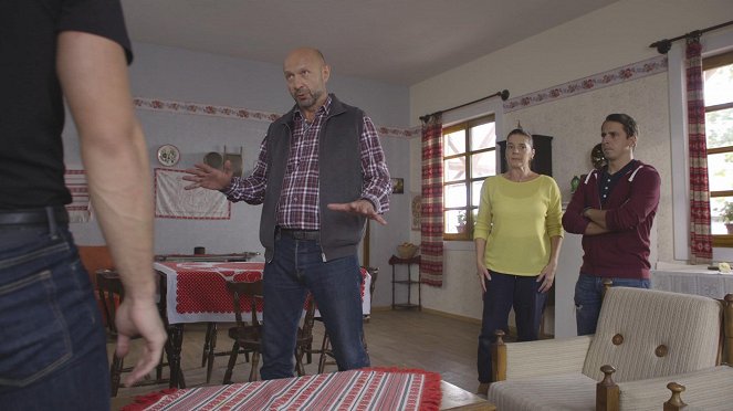 Drága örökösök - Season 3 - Z filmu - Ferenc Lengyel, Zsuzsa Csarnóy, Lehel Kovács