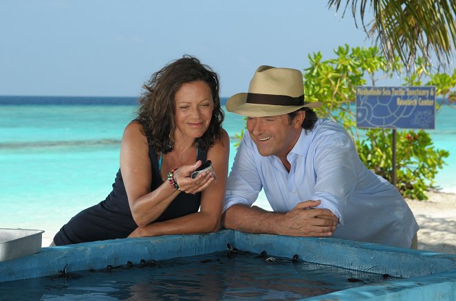 Das Traumhotel - Malediven - Filmfotos - Angela Roy, Helmut Zierl